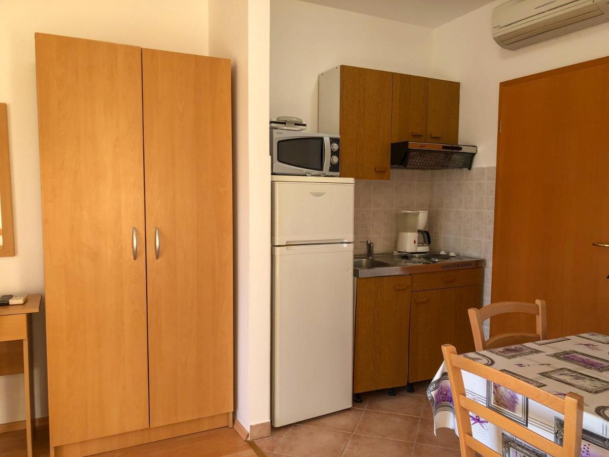 Apartments Palit Rab Exterior foto